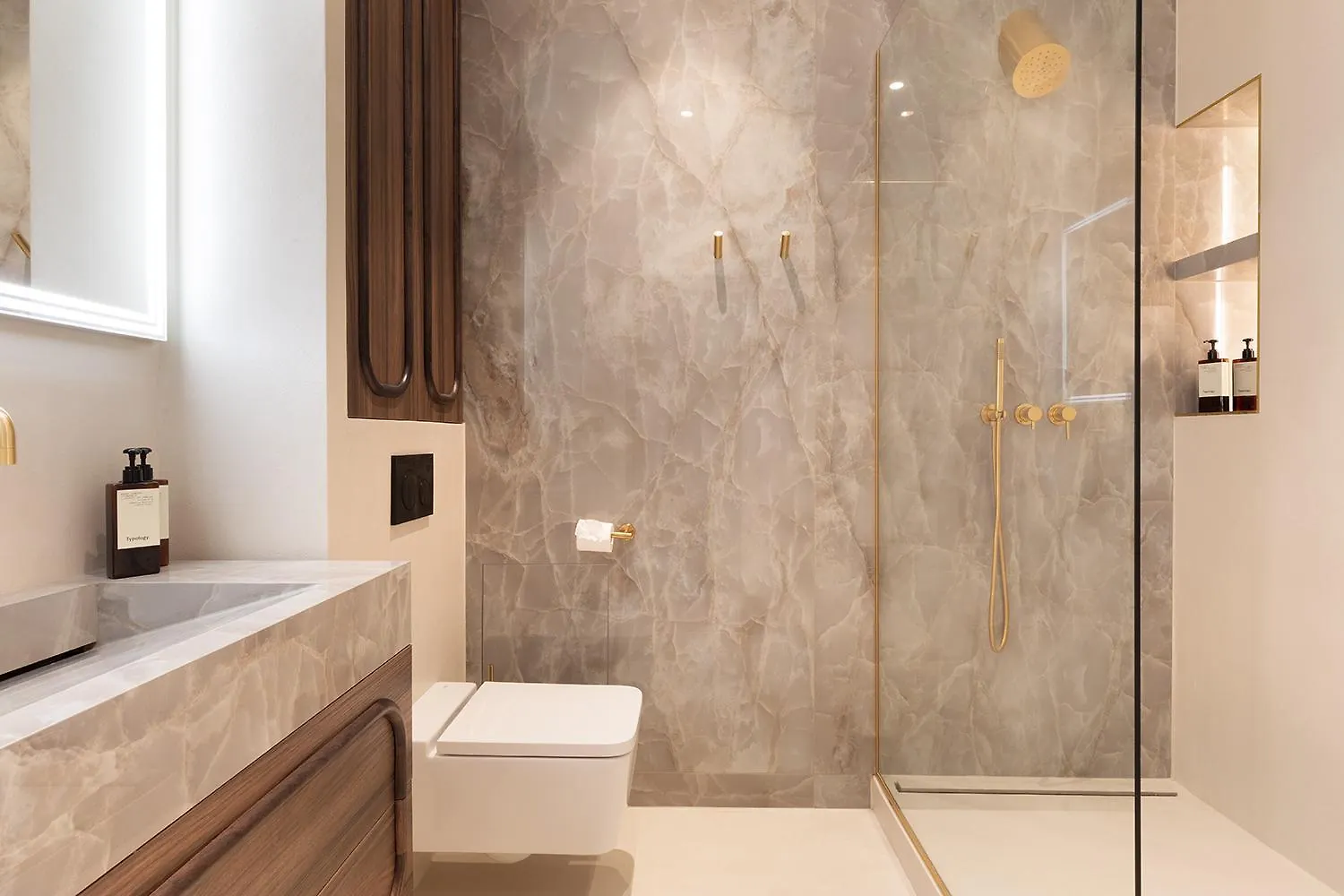 Maison Galante - Serviced Apartments In Champs-Elysees Paris France