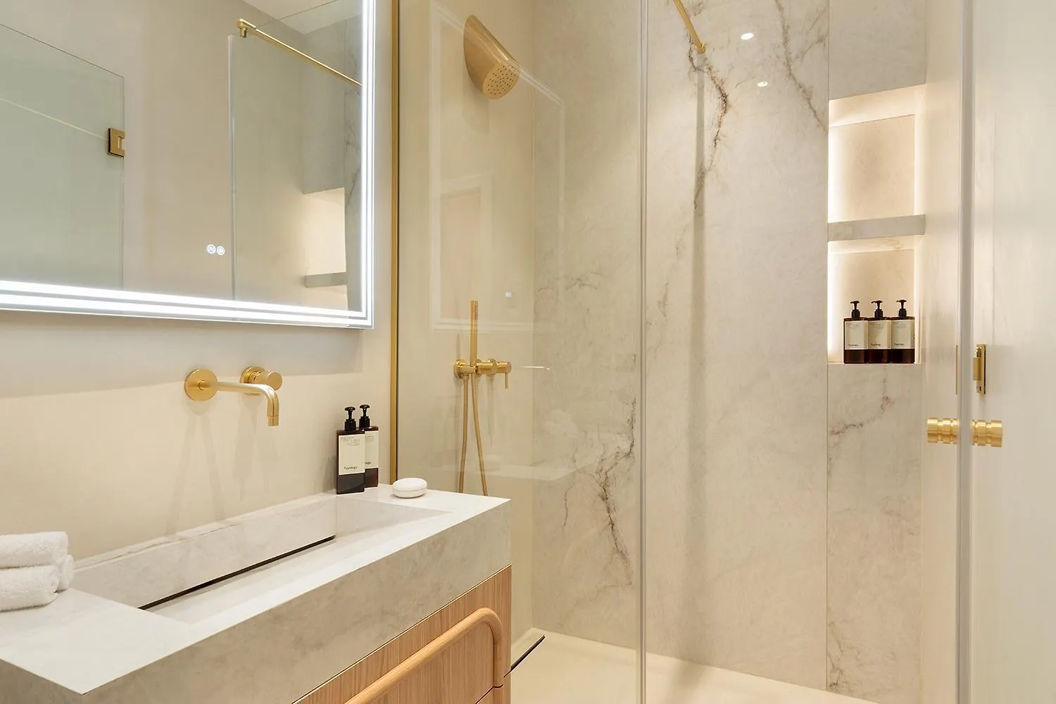 Maison Galante - Serviced Apartments In Champs-Elysees Paris 0*,  France